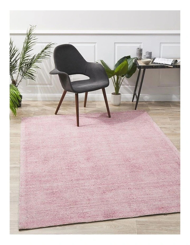Allure Cotton Rayon Rug in Rose