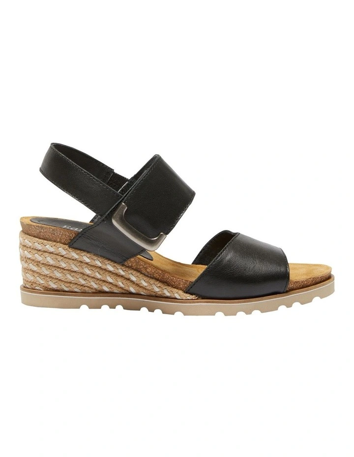 Terrace Sandals in Black Leather