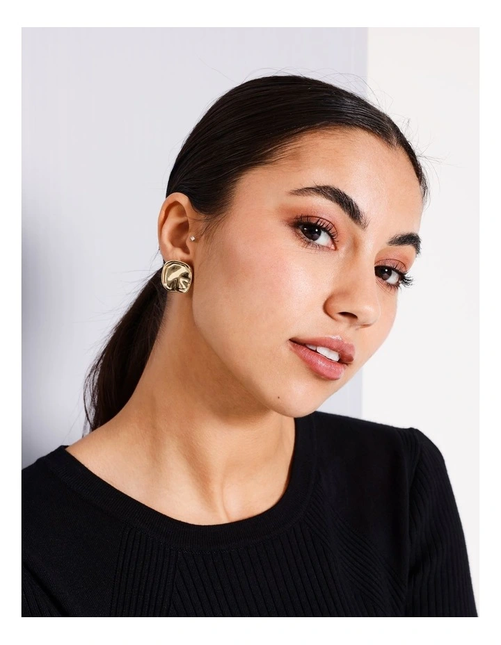 Flat Molten Stud Earring in Gold