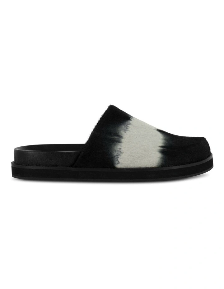 Zen II Mules in Ebony