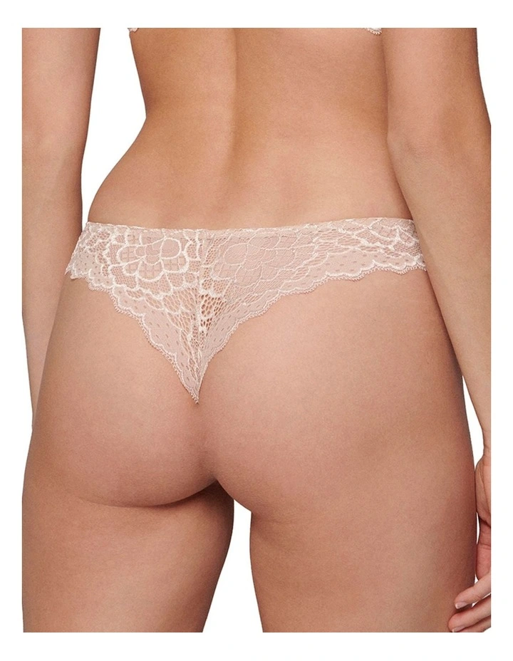 Caresse Tanga in Beige