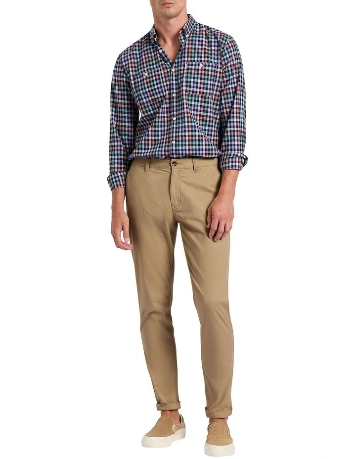 Brayden Slim Fit Chino Pant in Bister
