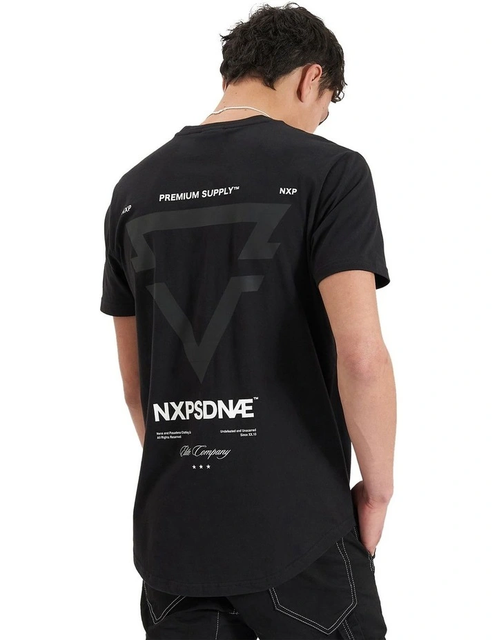 Mullion Dual Curved Tee in Black