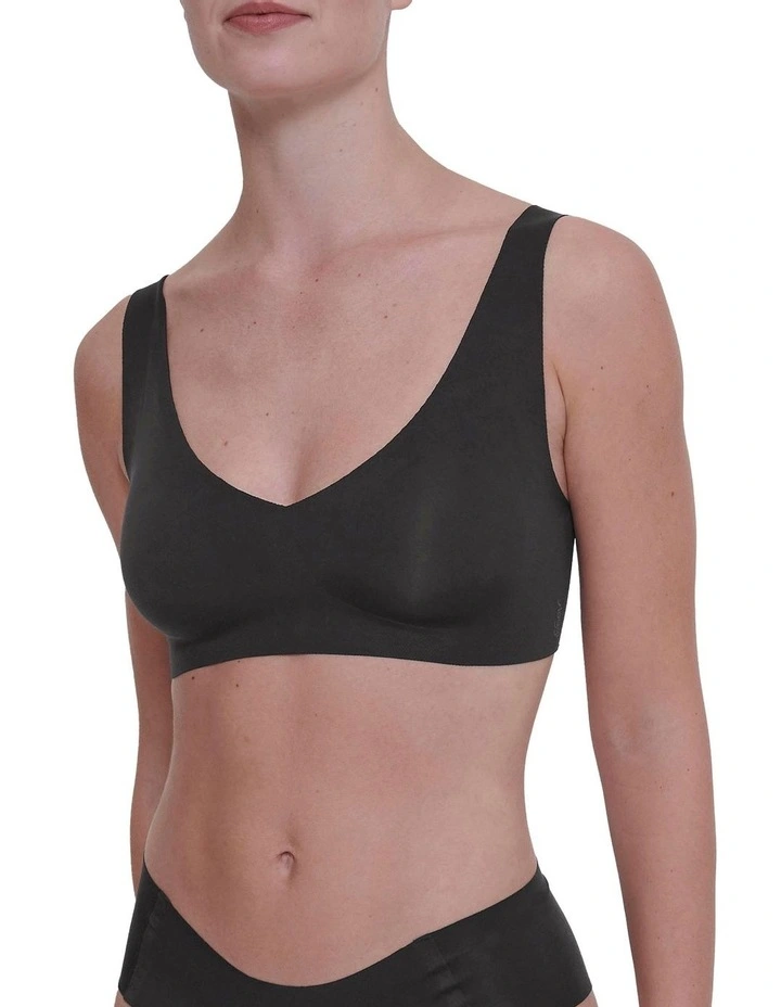 Zero Feel 2.0 Bralette in Black