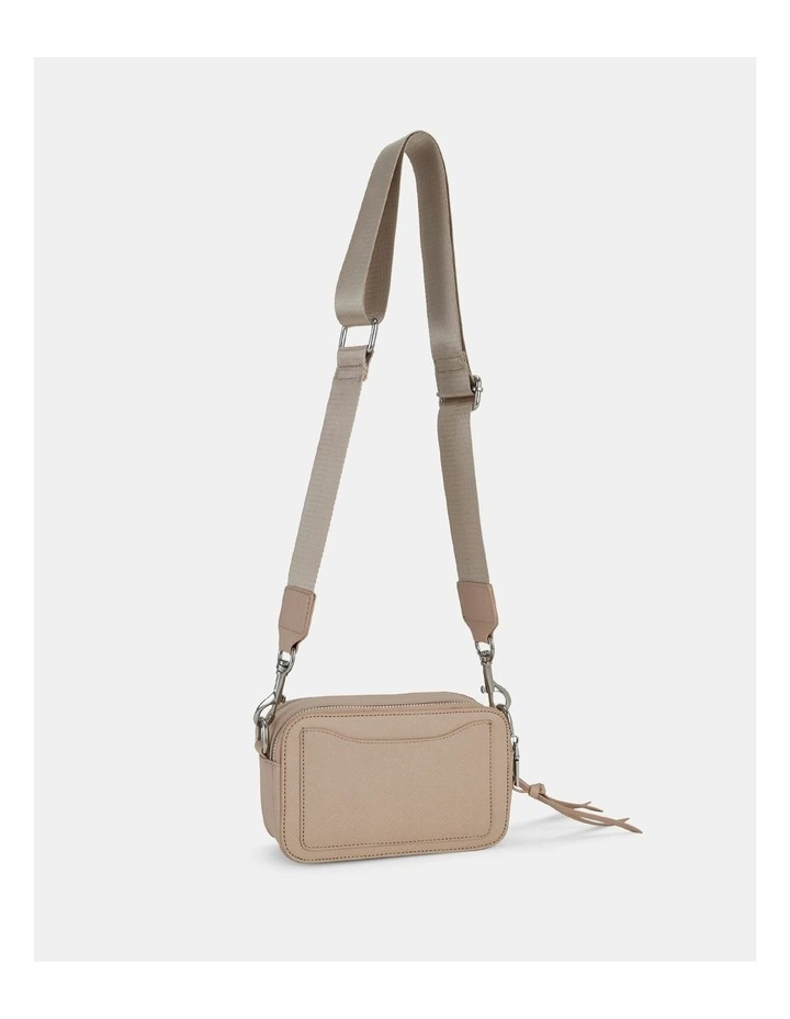 Adelfia Crossbody Bag in Sand
