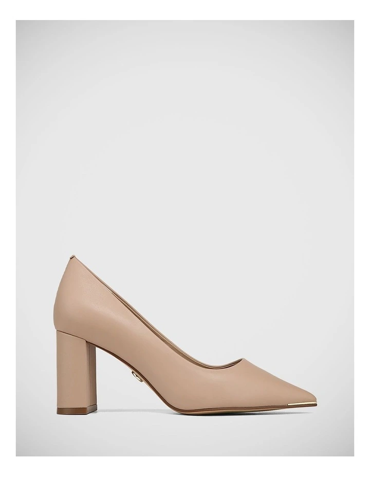 Pearl Leather Pump in New Flesh