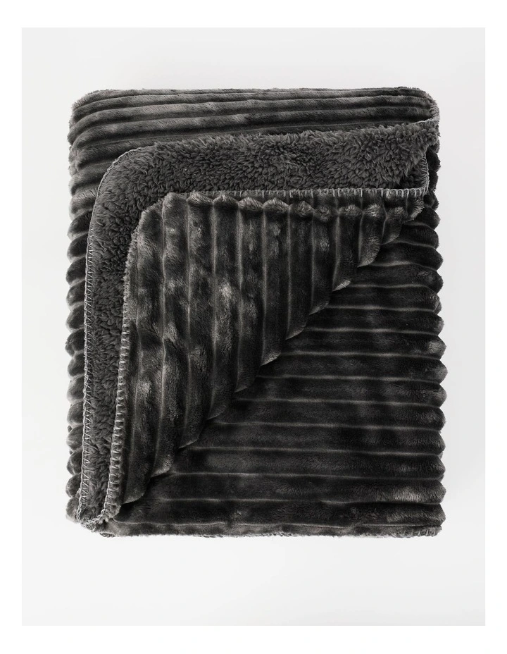 Chunky Rib Blanket in Charcoal