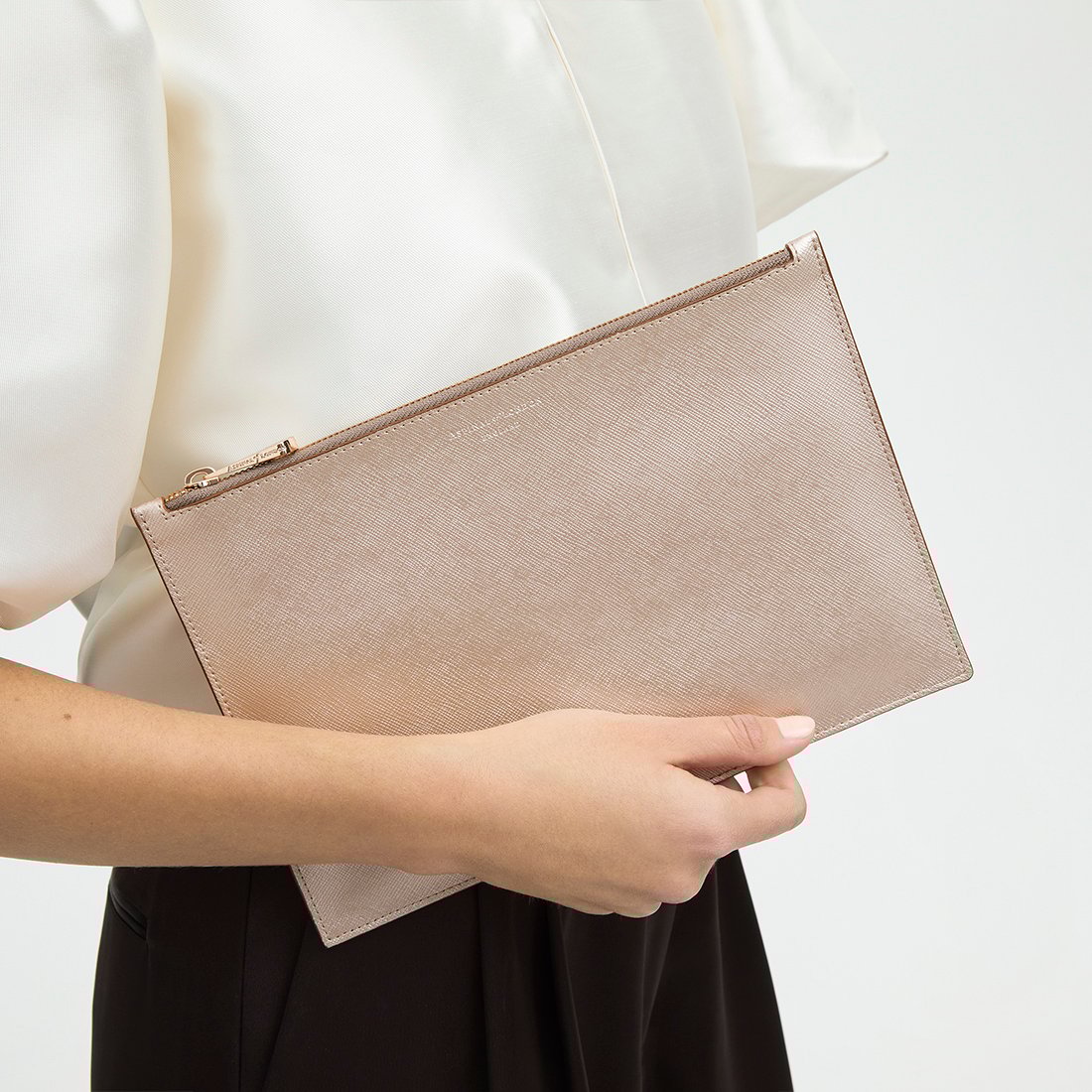 Large Essential Flat Pouch