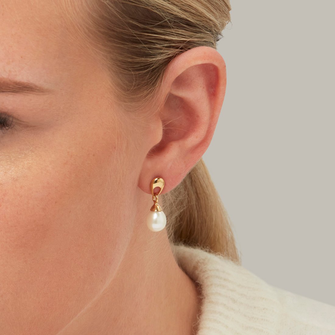 Hampton Teardrop Pearl Earrings