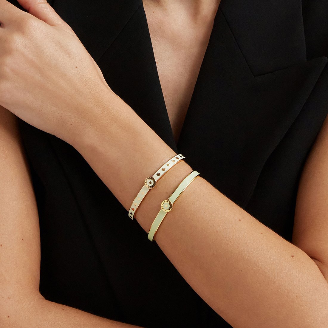 Thin Love Hearts Bangle