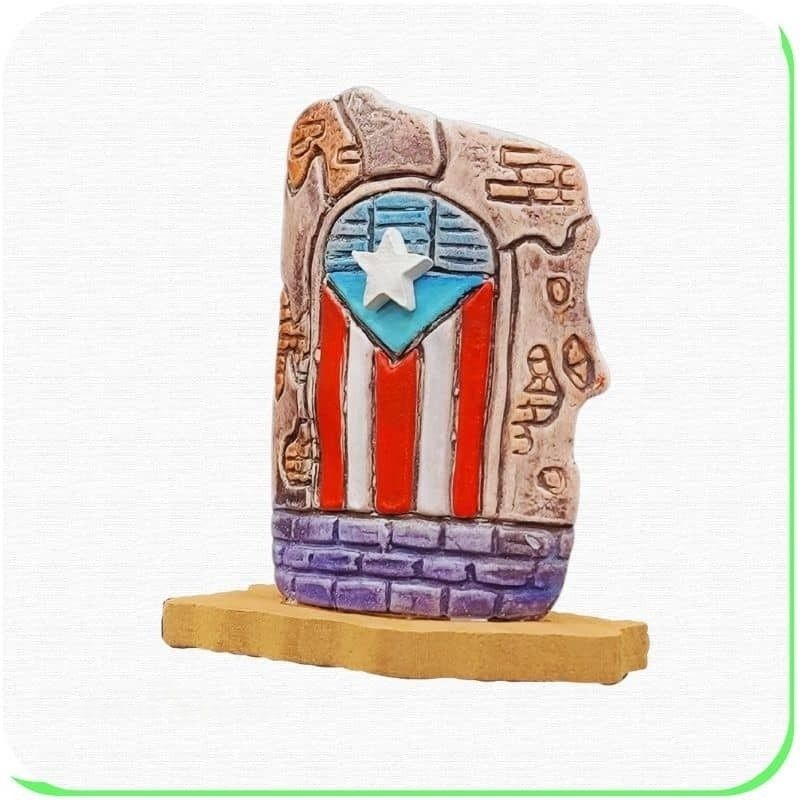 Dekoratív kerámia – San Juan zászlókapuja