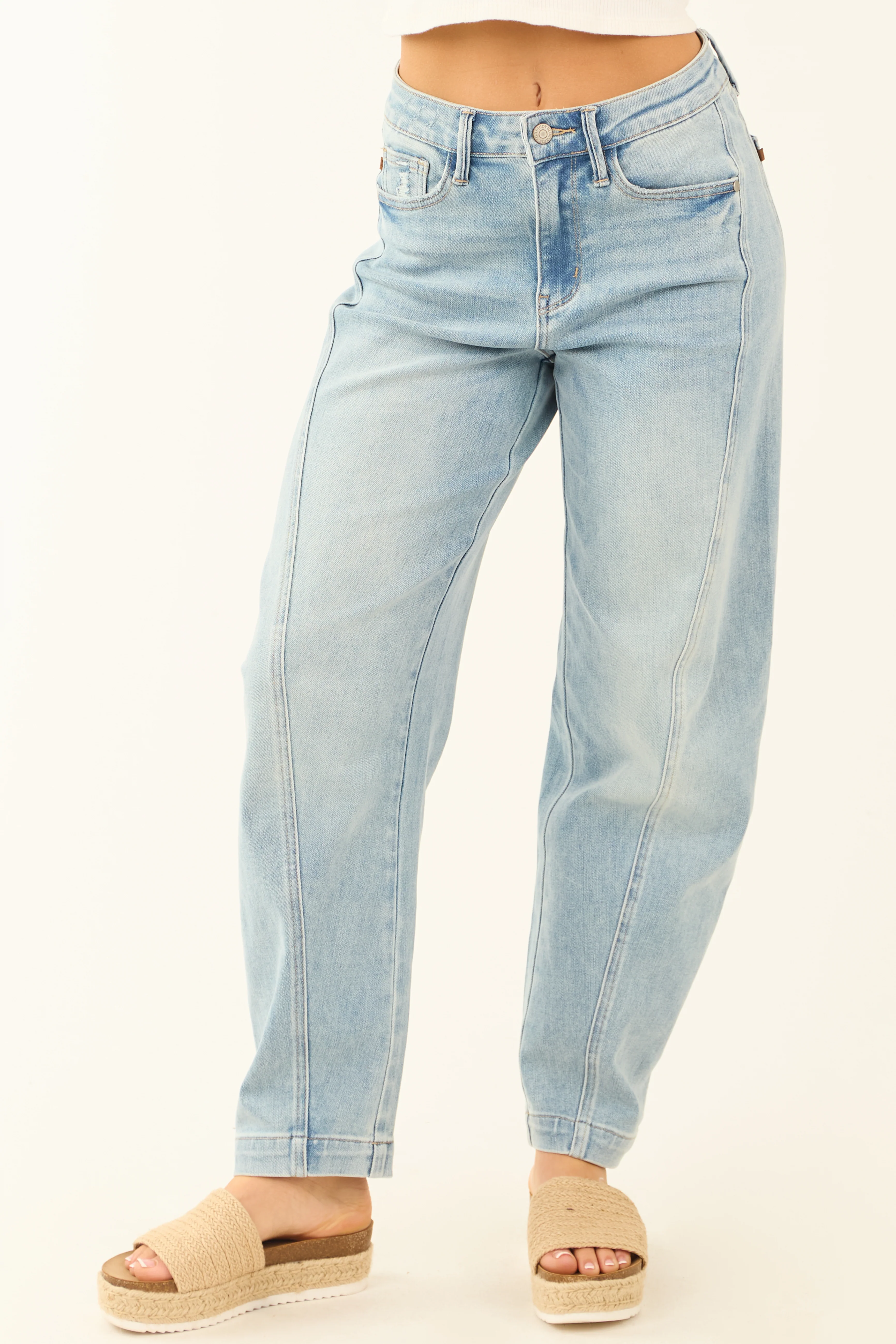 Judy Blue Light Wash Panel Stretchy Barrel Jeans