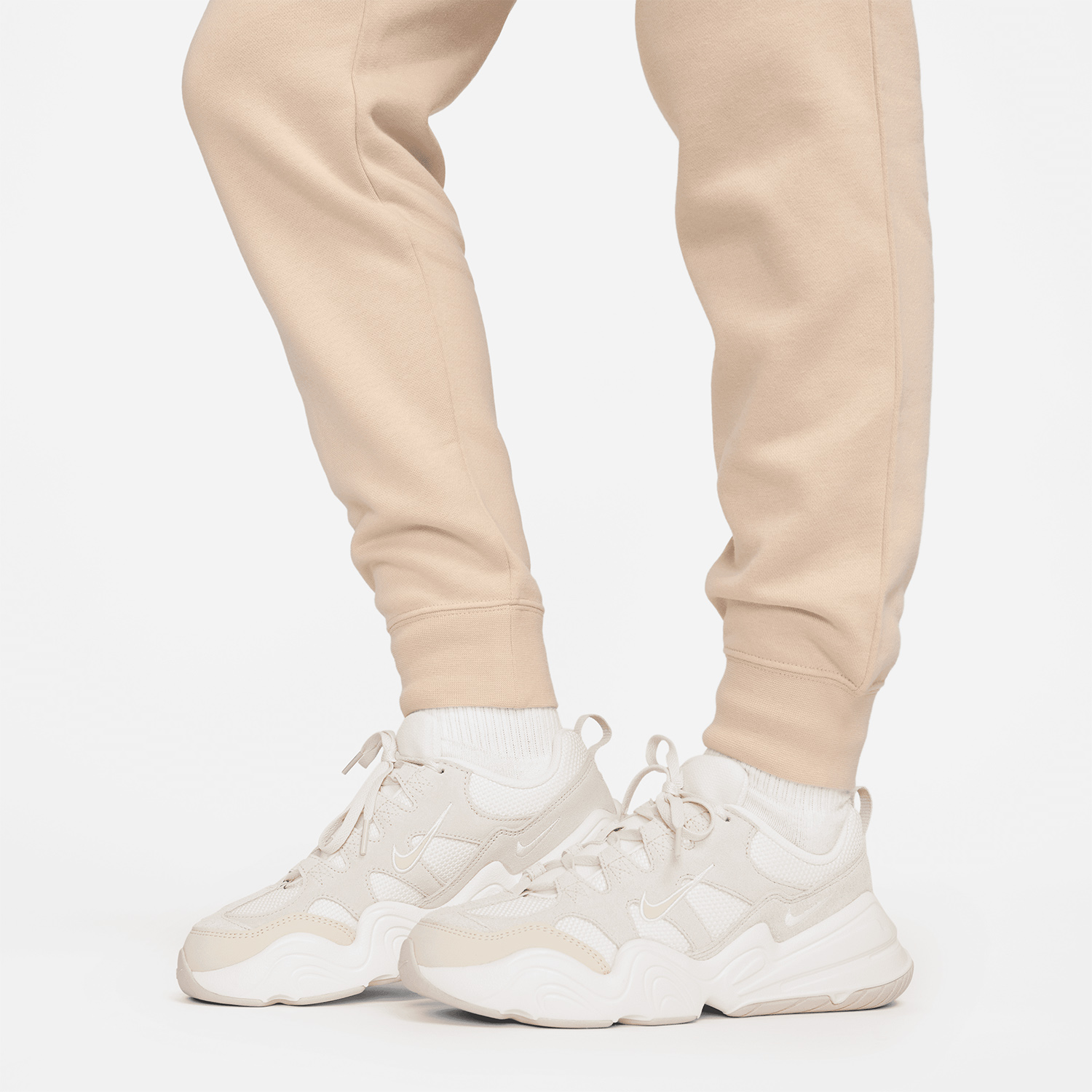Nike Club Pantaloni Sanddrift/White