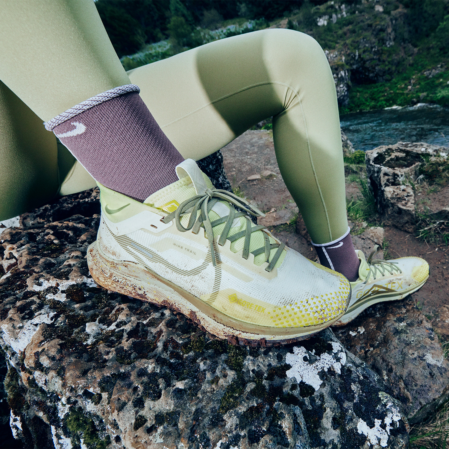 Nike React Pegasus Trail 4 GTX Pale Ivory/Neutral Olive/Luminous Green