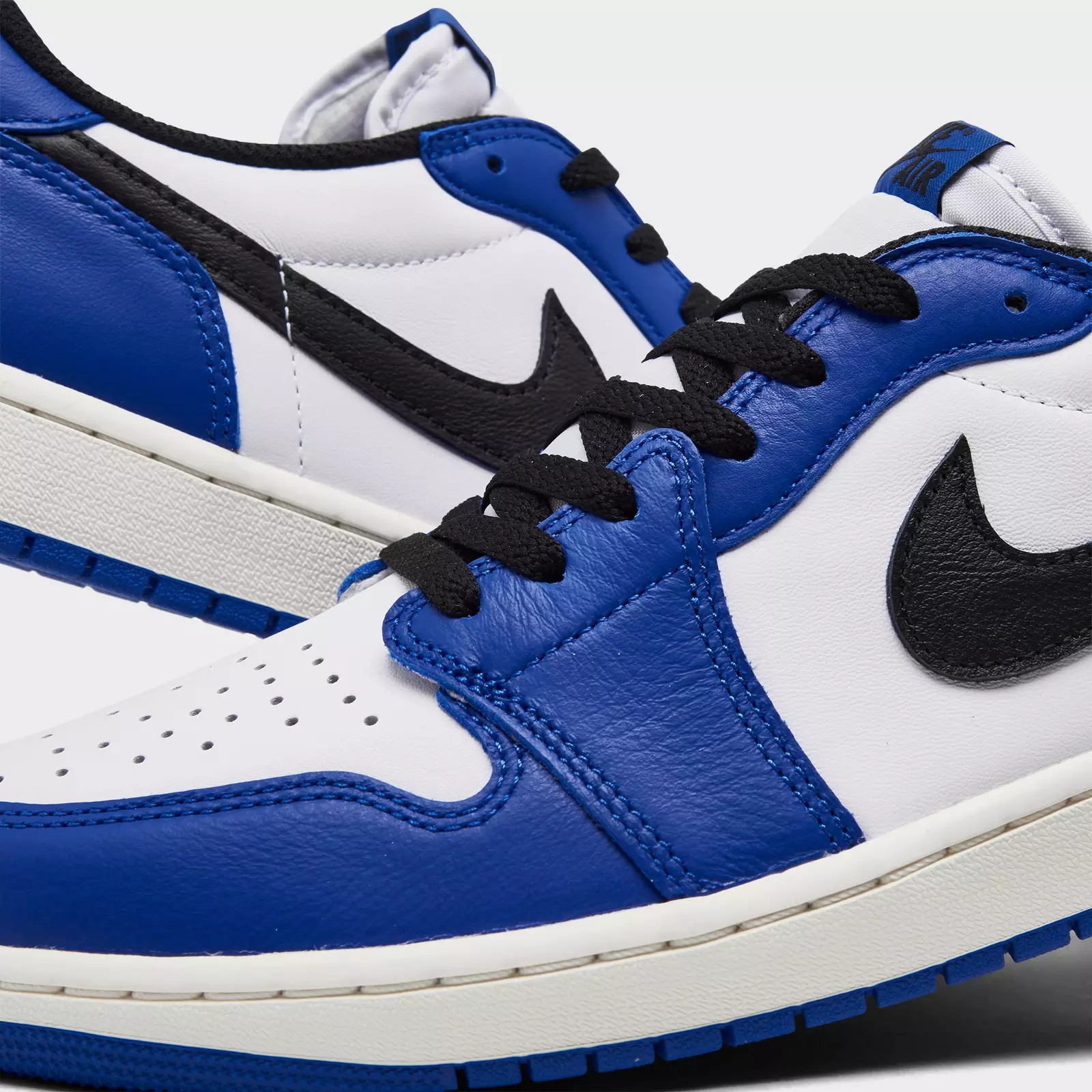 Men's Air Jordan Retro 1 Low OG Casual Shoes