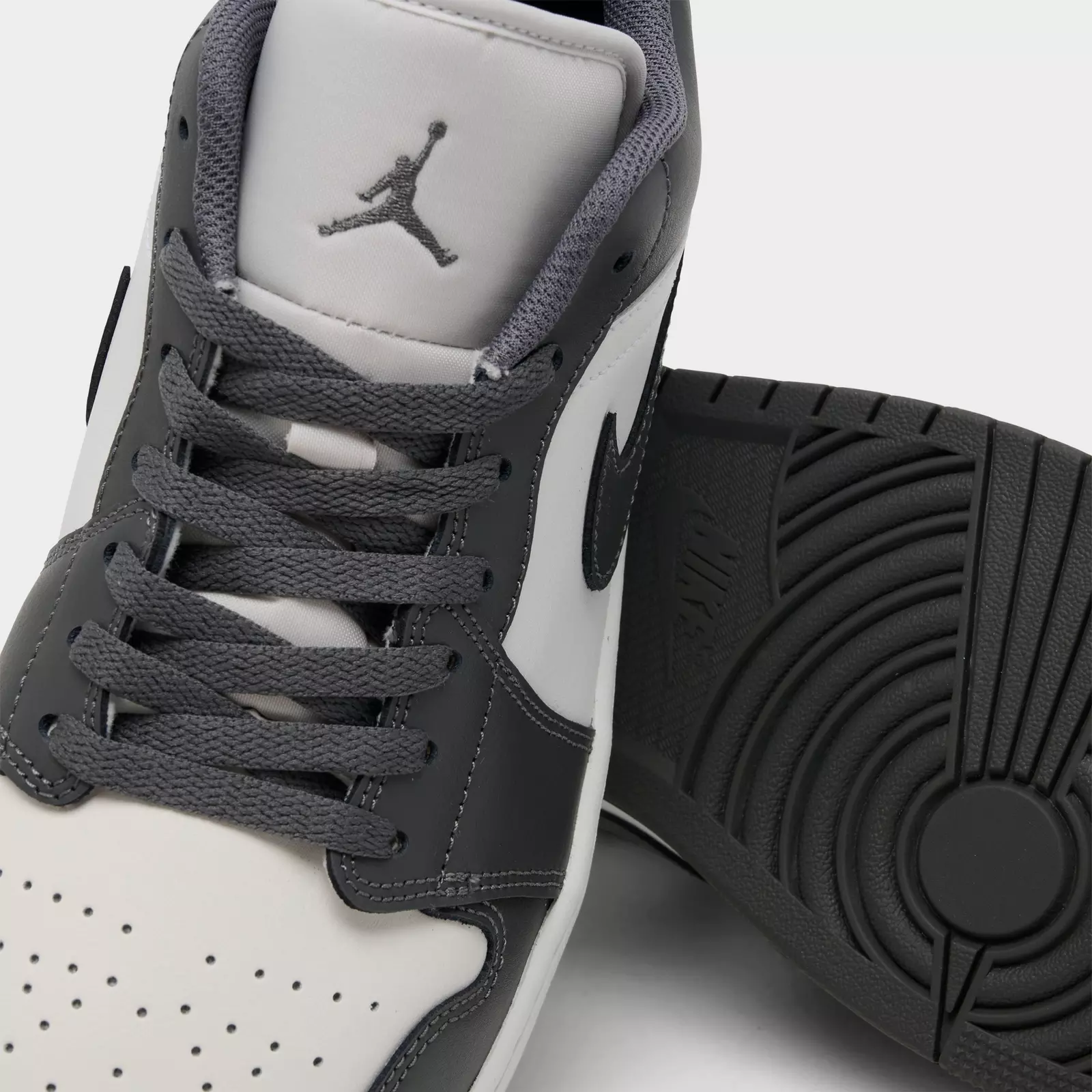 Men's Air Jordan Retro 1 Low Casual Shoes