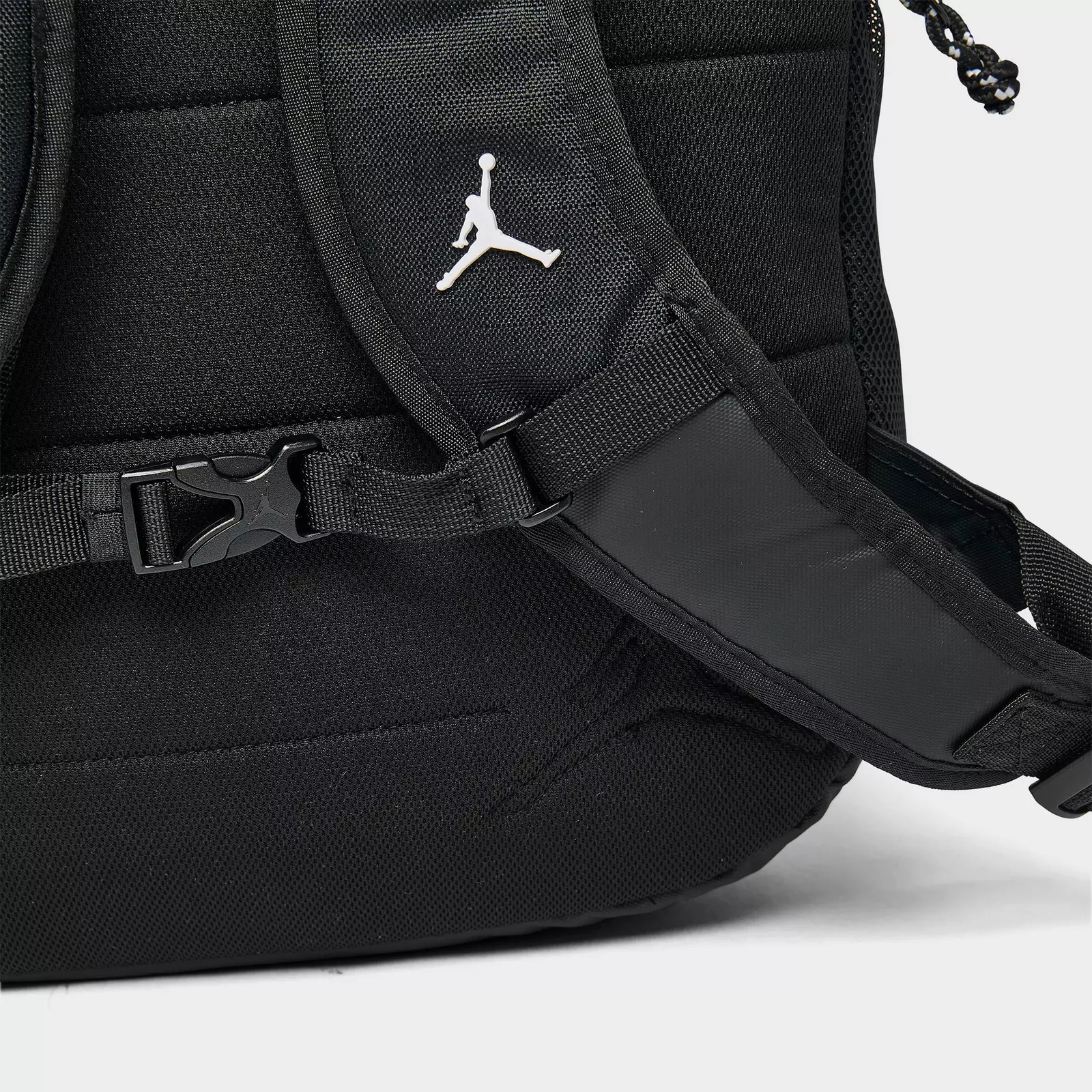 Jordan Blacktop Backpack (25L)