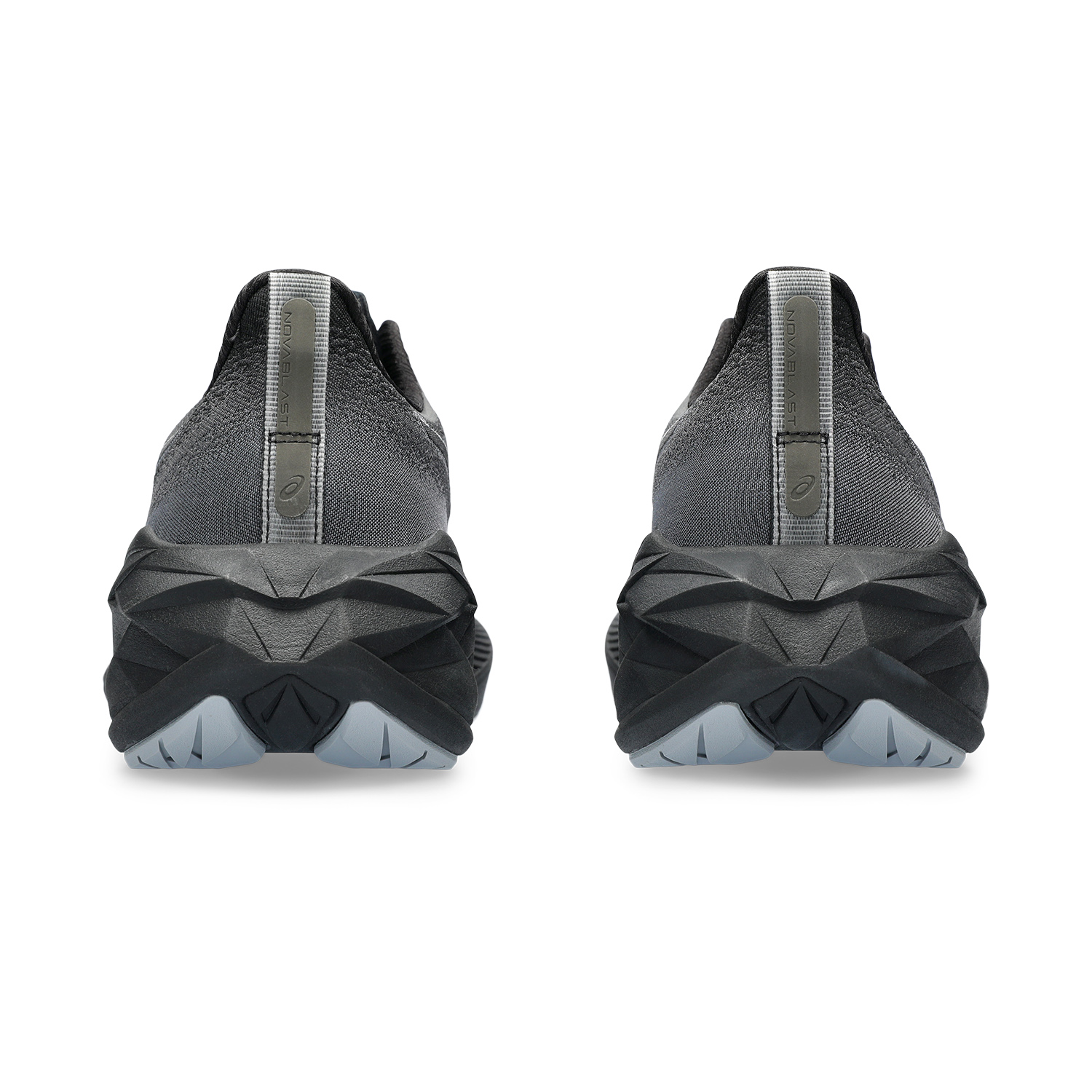 Asics Novablast 4 Black/Graphite Grey