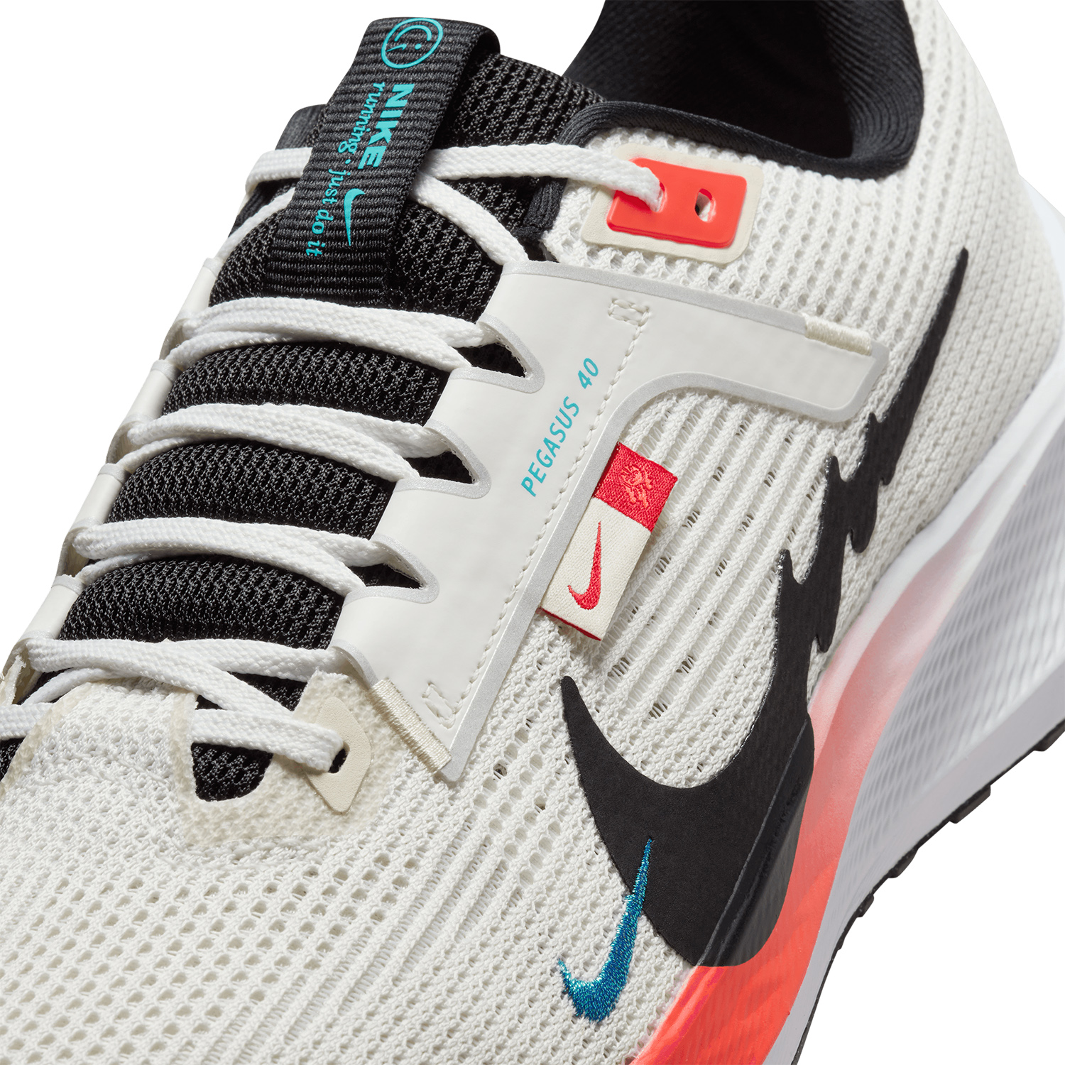 Nike Air Zoom Pegasus 40 Sail/Black/White/Bright Crimson