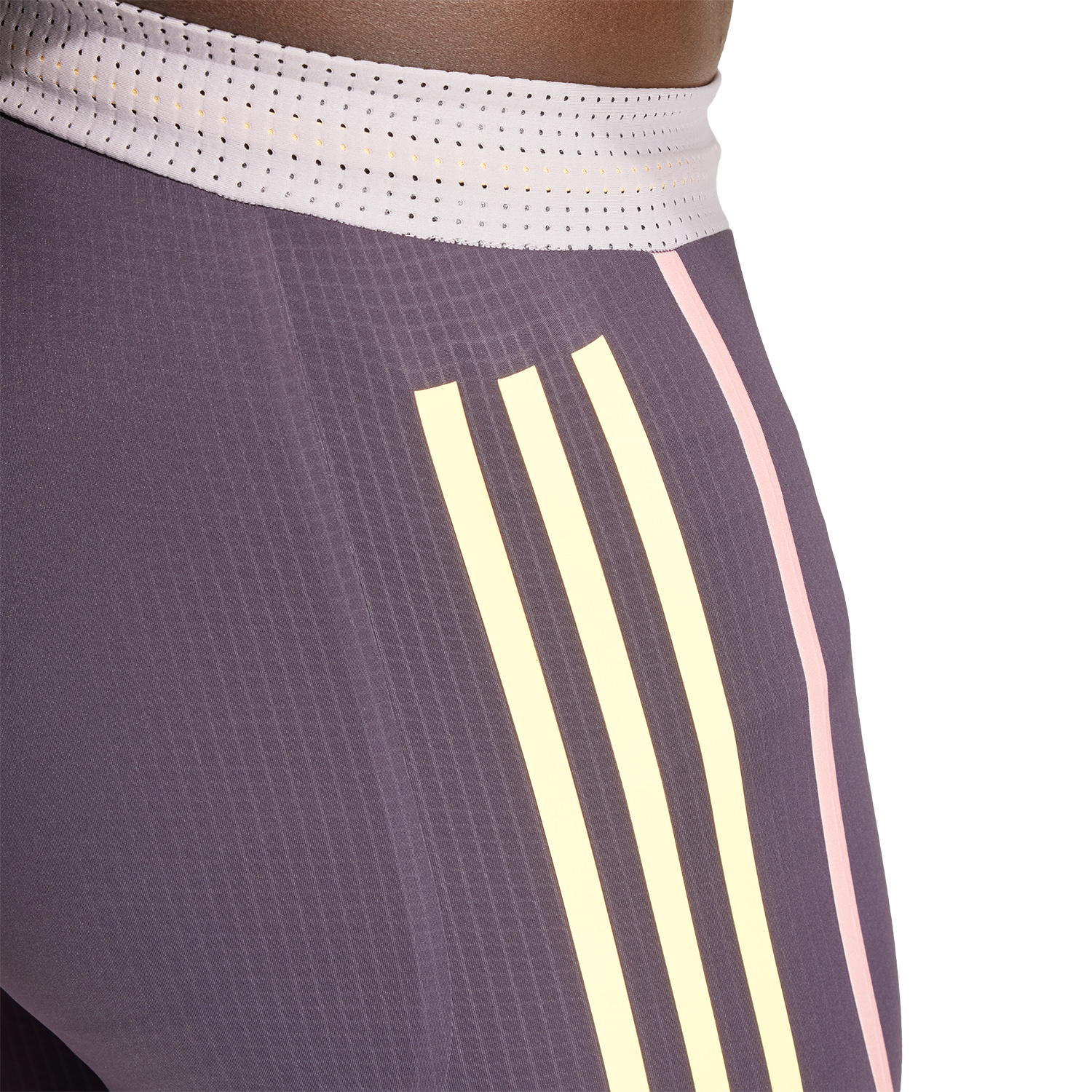 adidas Promo AEROREADY 9in Pantaloncini Aurora Black/Preloved Fig