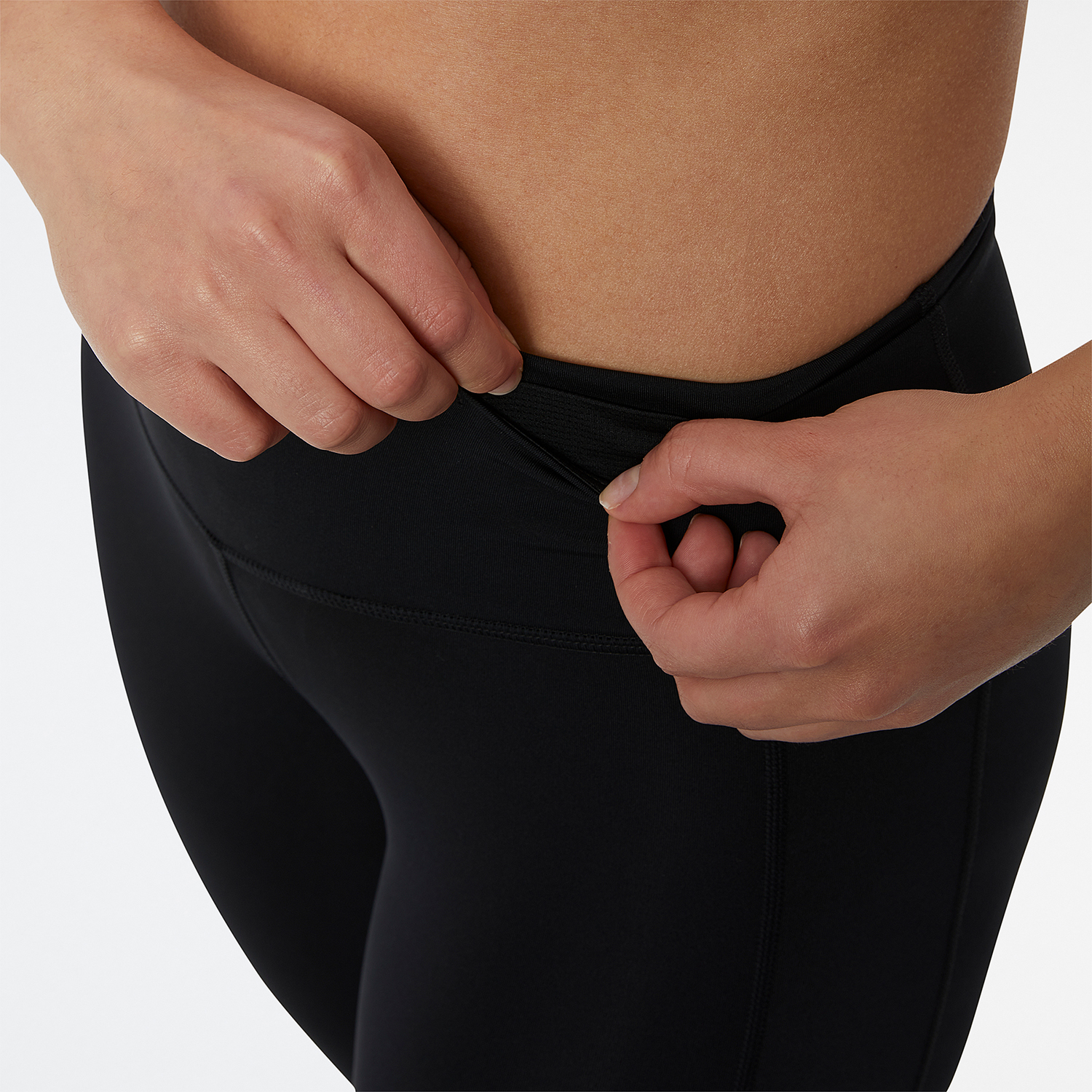 New Balance Accelerate Capri Black