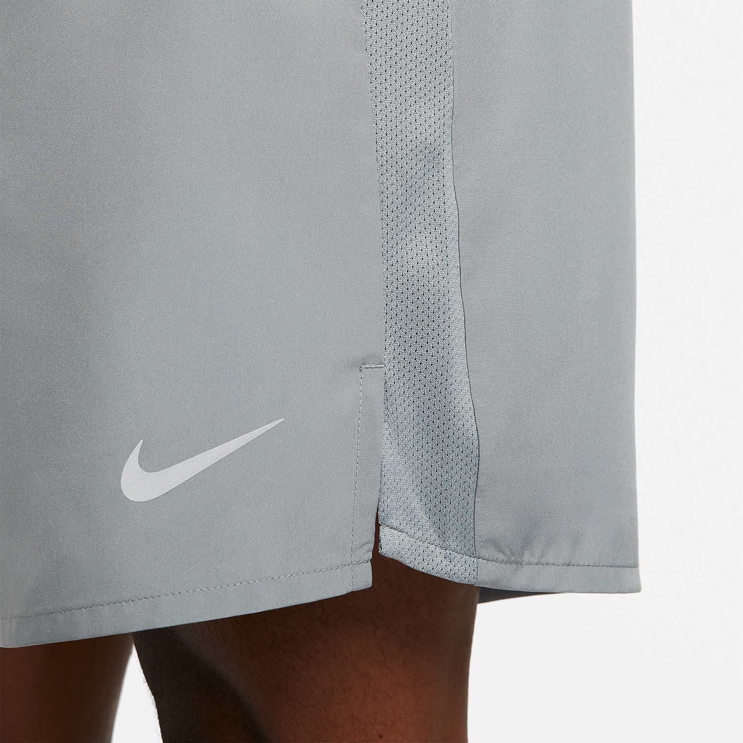 Nike Challenger Logo 7in Pantaloncini Smoke Grey/Reflective Silver