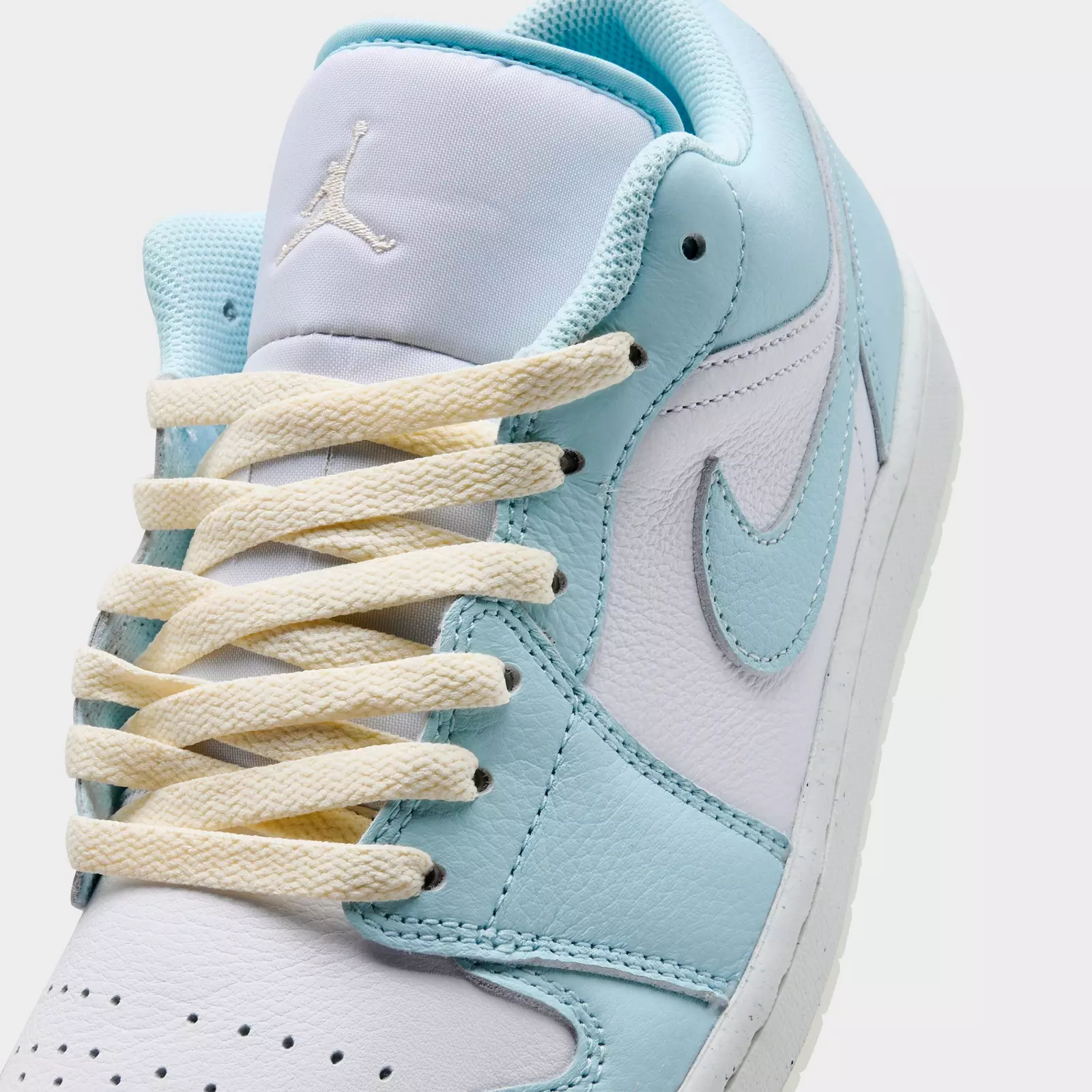 Men's Air Jordan Retro 1 Low SE Casual Shoes