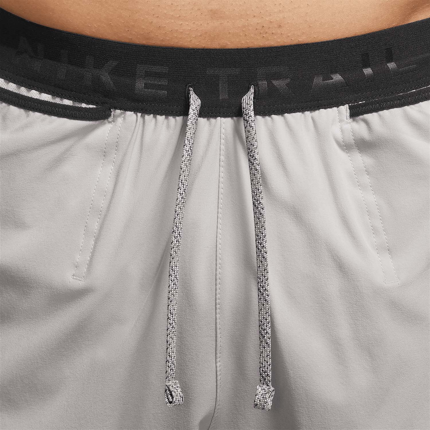 Nike Dri-FIT Second Sunrise 5in Pantaloncini Light Iron Ore/Black