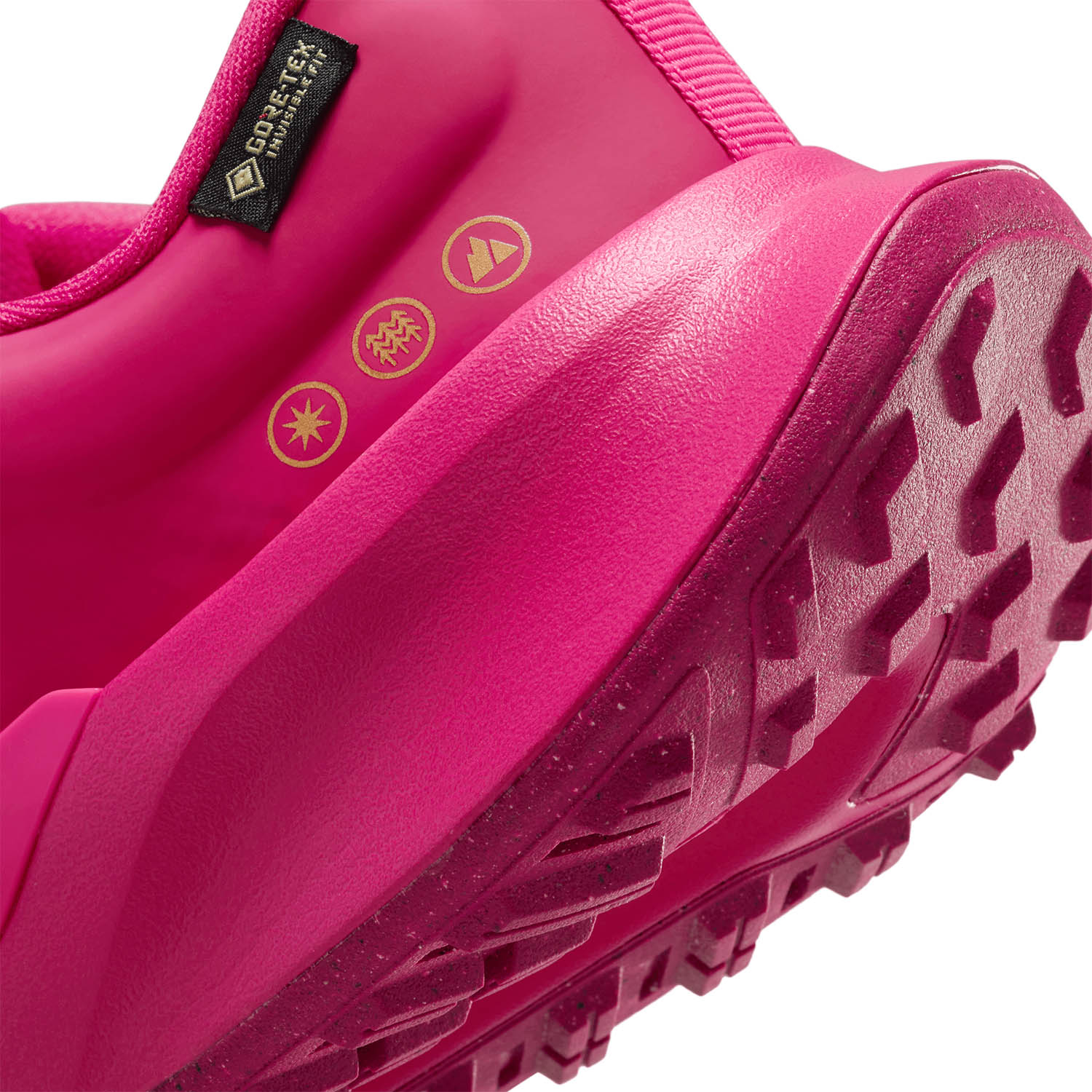 Nike Juniper Trail 2 Next Nature GTX Fierce Pink/Metallic Gold/Fireberry