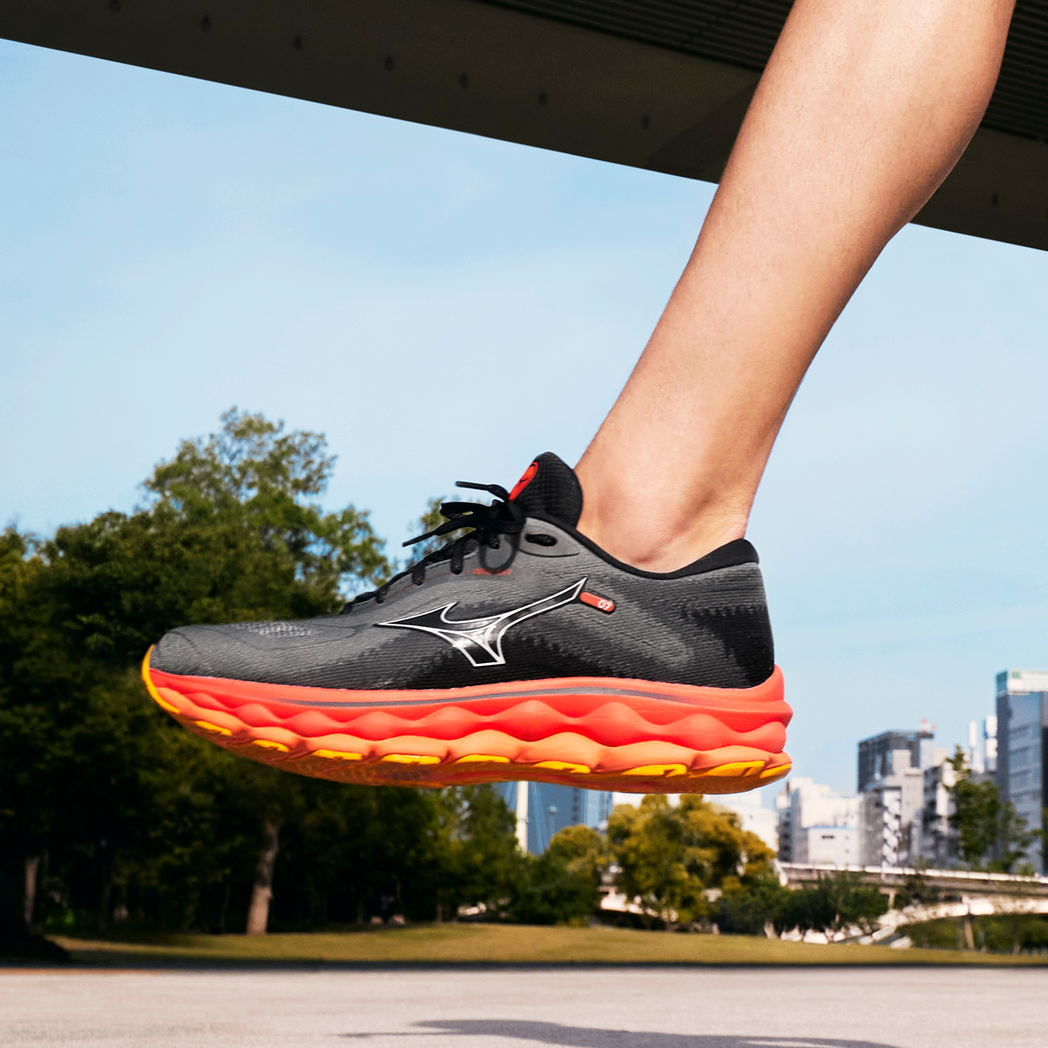 Mizuno Wave Sky 7 Turbulence/Nickel/Hot Coral