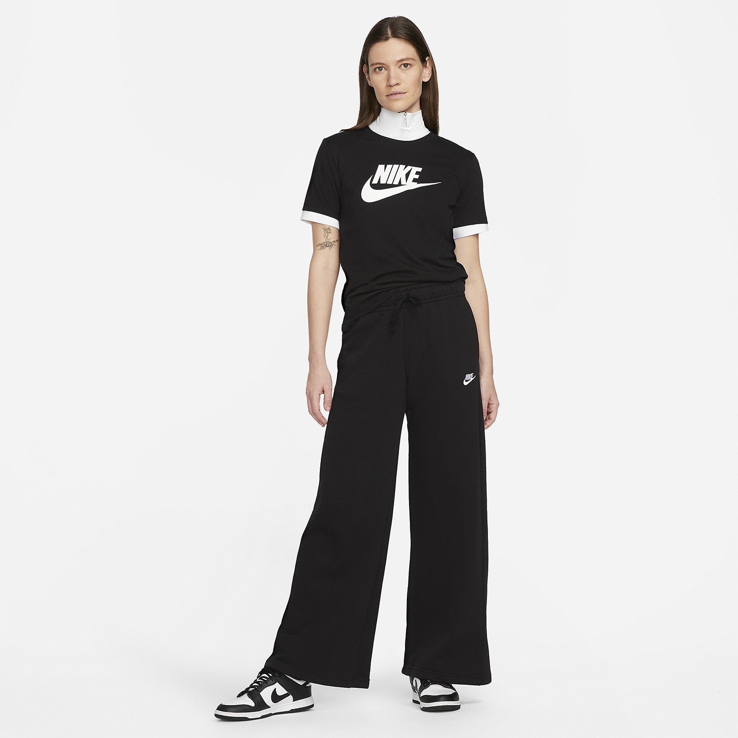 Nike Club Essentials Maglietta Black/White