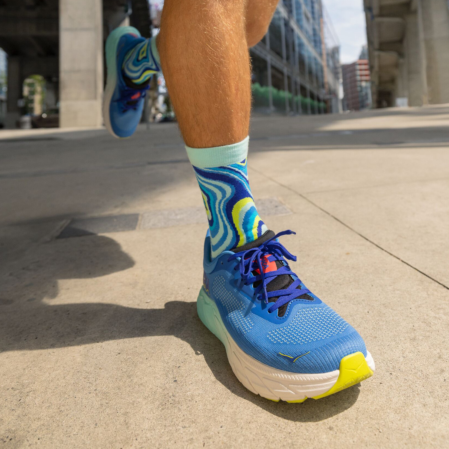 Hoka Arahi 7 Virtual Blue/Cerise