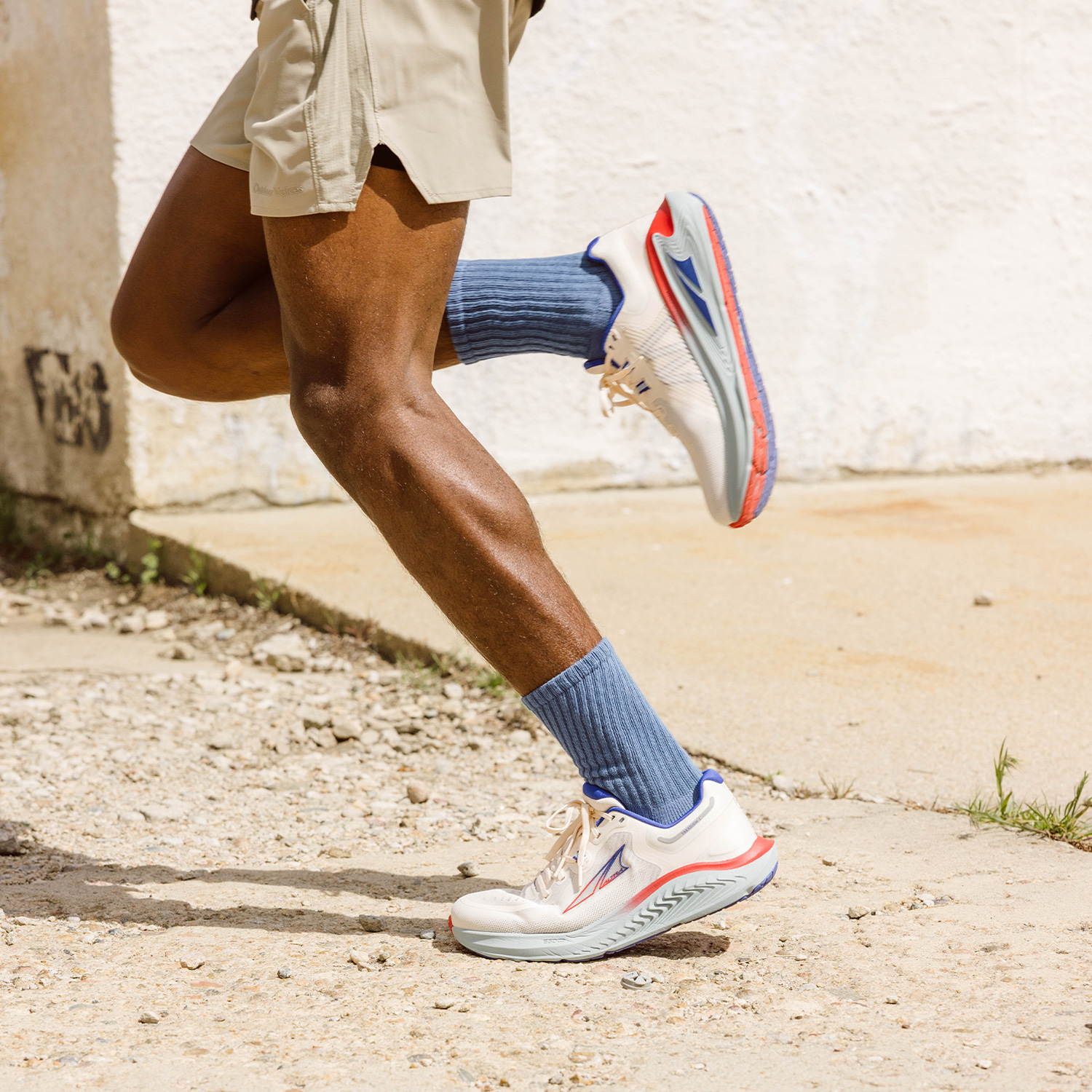 Altra Paradigm 7 White/Blue