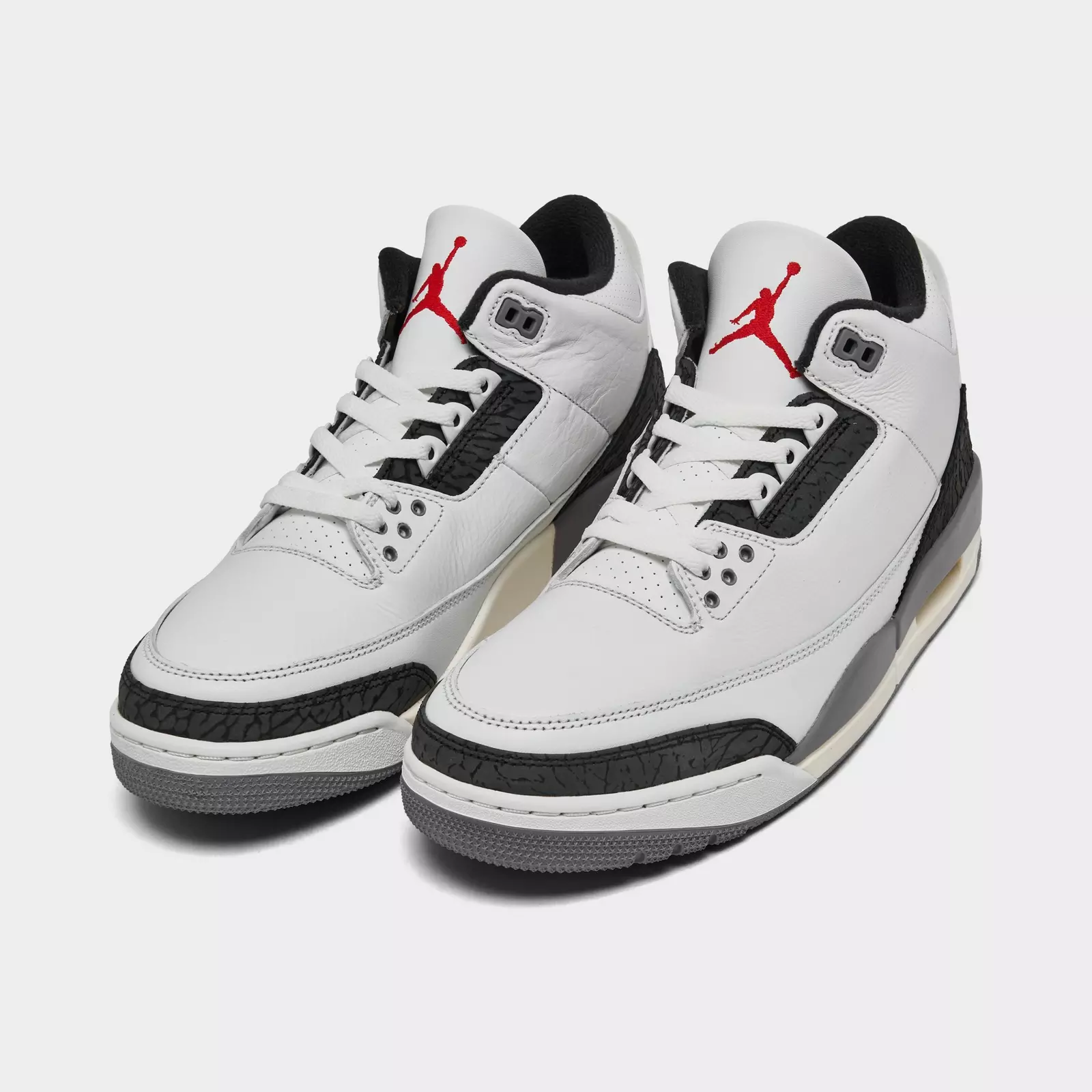 Men's Air Jordan Retro 3 Basketball Shoes