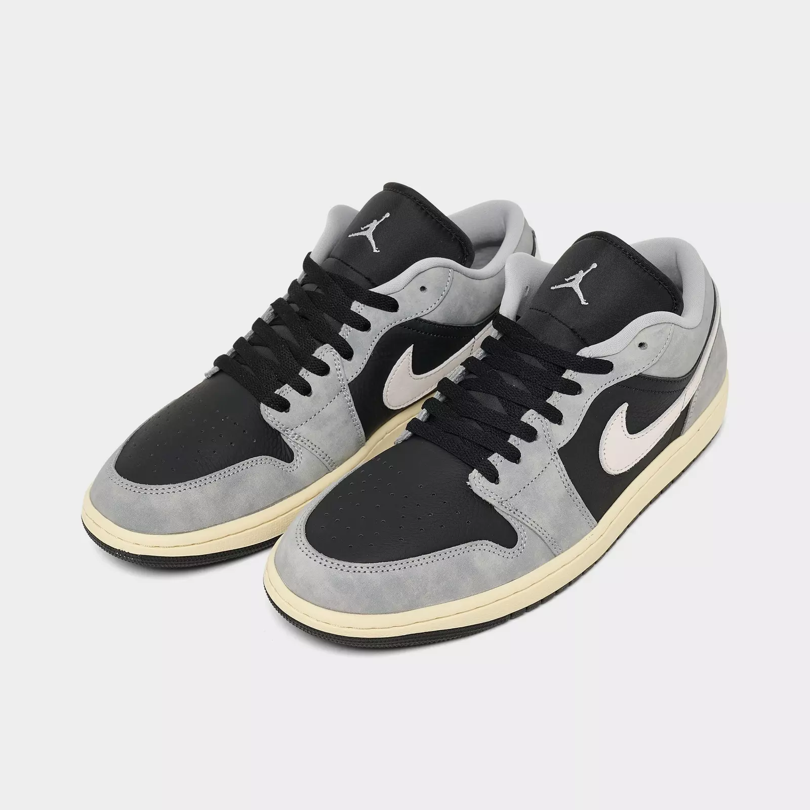 Men's Air Jordan Retro 1 Low SE Casual Shoes