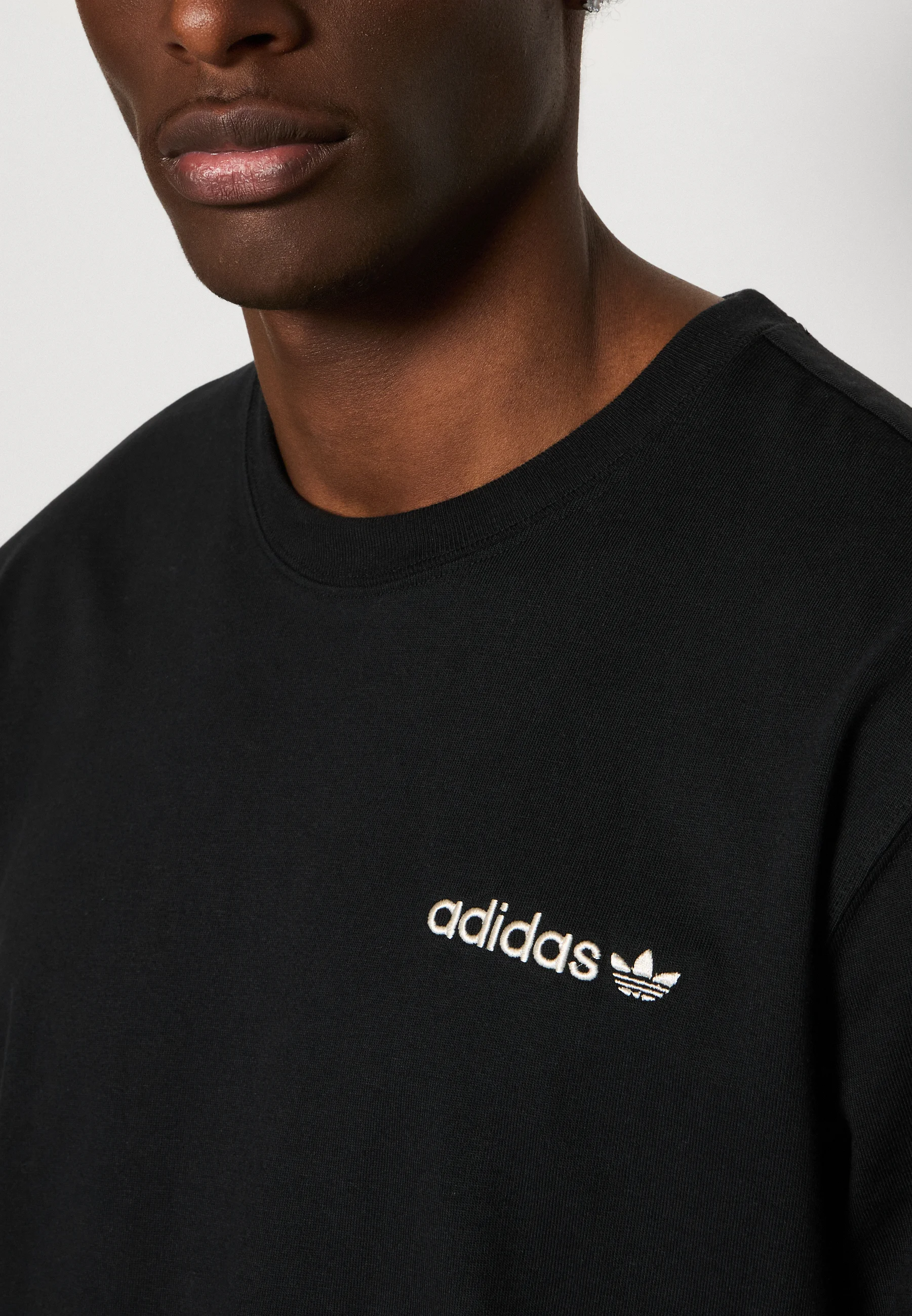 adidas Originals GRAPHIC - T-shirt con stampa