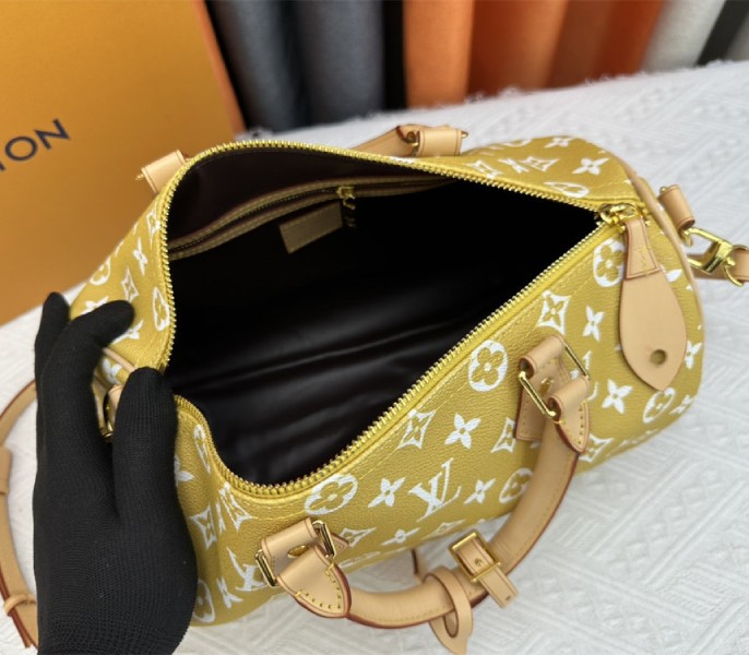 Louis Vuitton Speedy P9 Bandouliere 30 Bag In Yellow