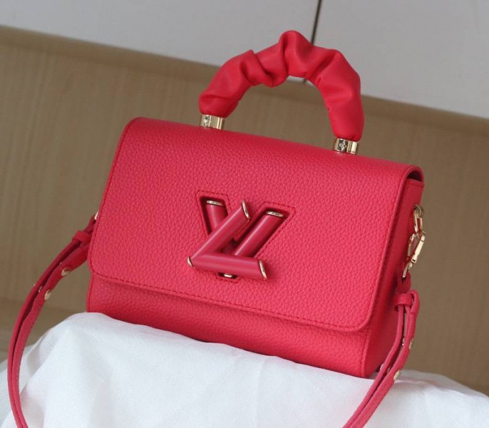 Louis Vuitton Taurillon Leather Twist MM Scrunchie Handle In Pondichery Pink