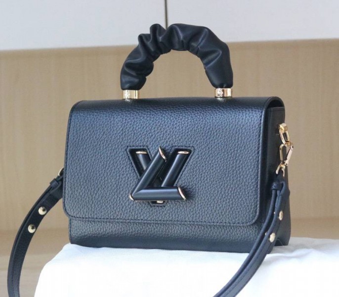 Louis Vuitton Taurillon Leather Twist MM Scrunchie Handle In Black