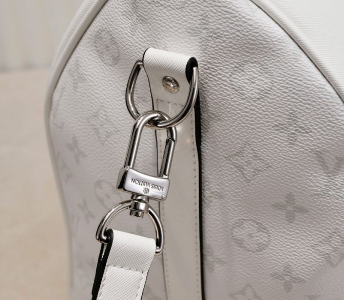 Louis Vuitton Taiga Leather Keepall Bandouliere 50 Travel Bag In White