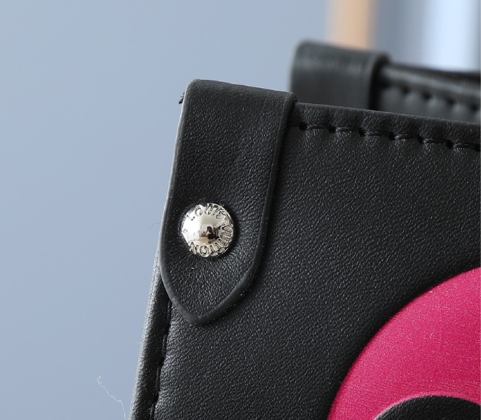 Monogram Empreinte OnTheGo GM Tote In Black And Magenta Pink