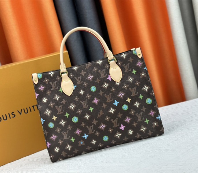 Louis Vuitton Monogram Craggy Onthego MM Tote In Chocolate