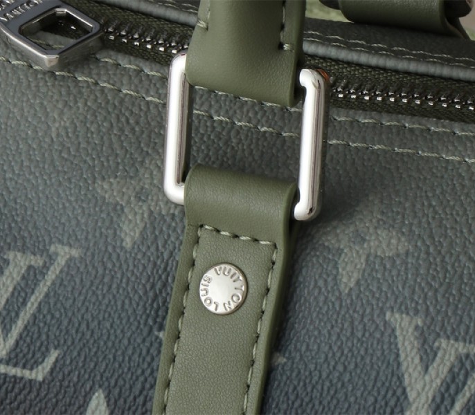 Louis Vuitton Monogram Gradient Canvas Keepall Bandouliere 25 City Bag In Khaki Green