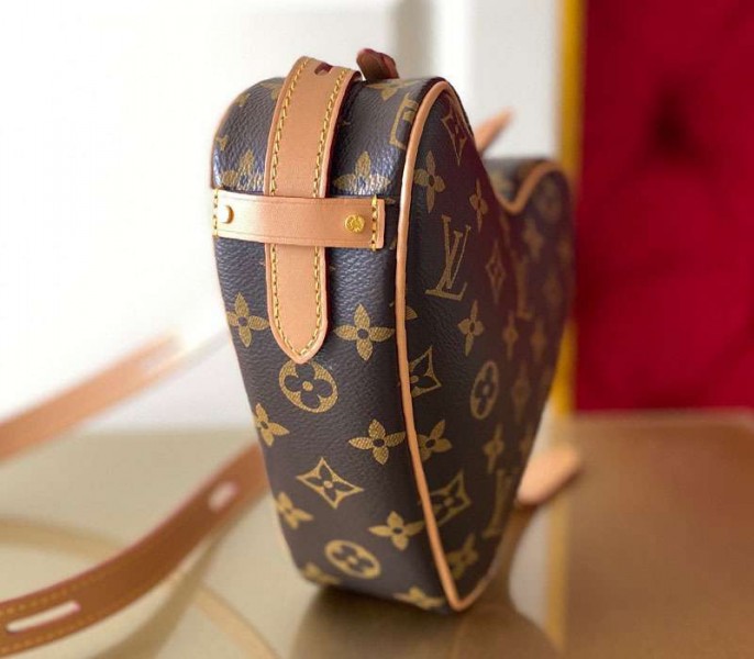 Louis Vuitton Monogram Canvas Game On Coeur Bag