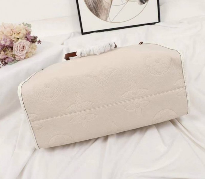 Louis Vuitton Monogram Empreinte Giant Onthego GM Tote In Cream – Brown