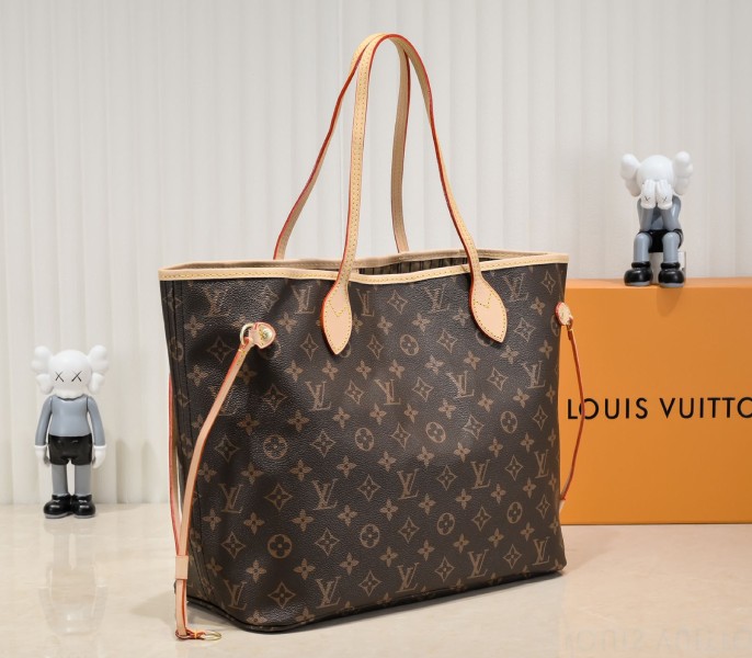 Louis Vuitton Monogram Canvas Neverfull MM Tote In Beige