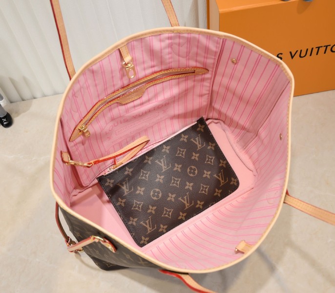 Louis Vuitton Monogram Canvas Neverfull MM Tote In Pink