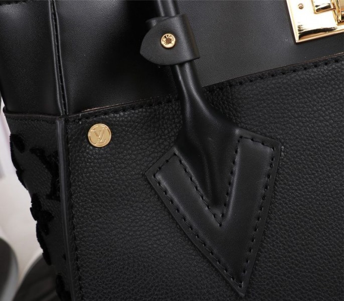 Louis Vuitton On My Side MM Tote In Black