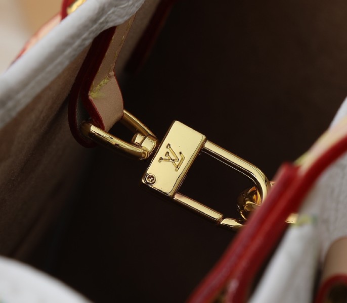 X TM Monogram Cherry Canvas Onthego MM In White Style 1