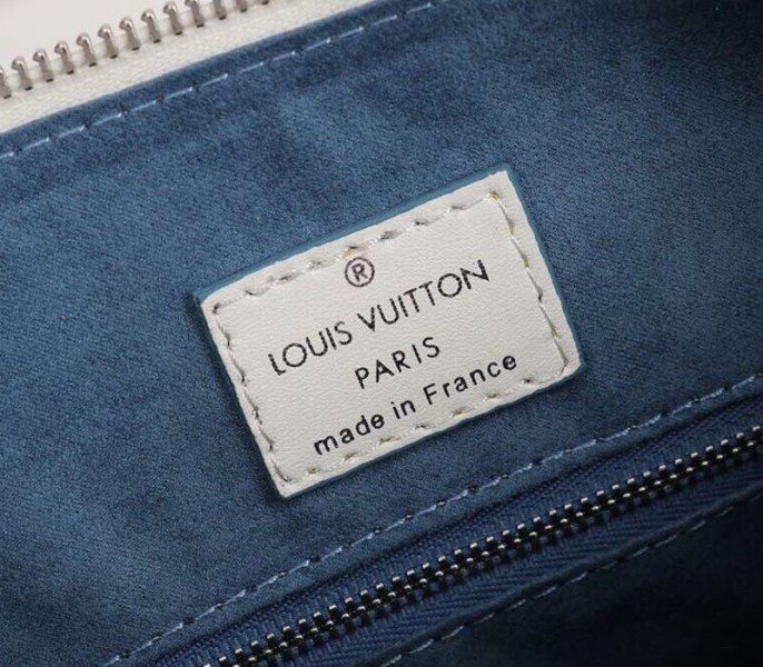 Mahina Beaubourg MM Hobo In Off White